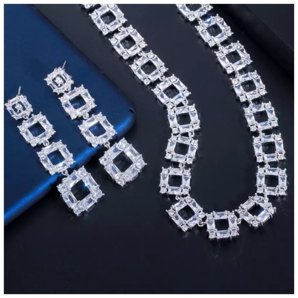 The Marylu Crystal Statement Necklace Set - Picture 4 of 5